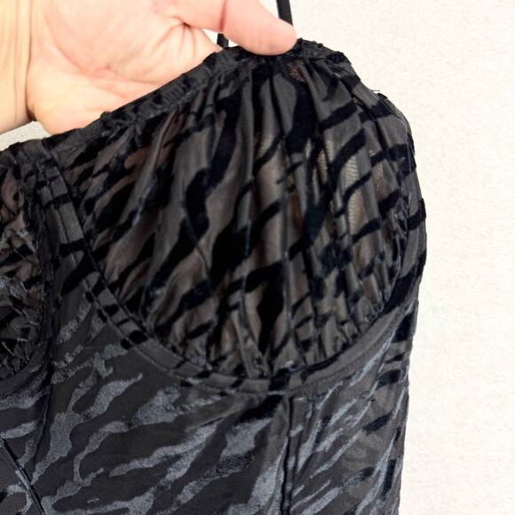 Peppermayo Exclusive - Put Me First Bodysuit - Velvet Burnout Zebra Black Sz 16 - Picture 7 of 16